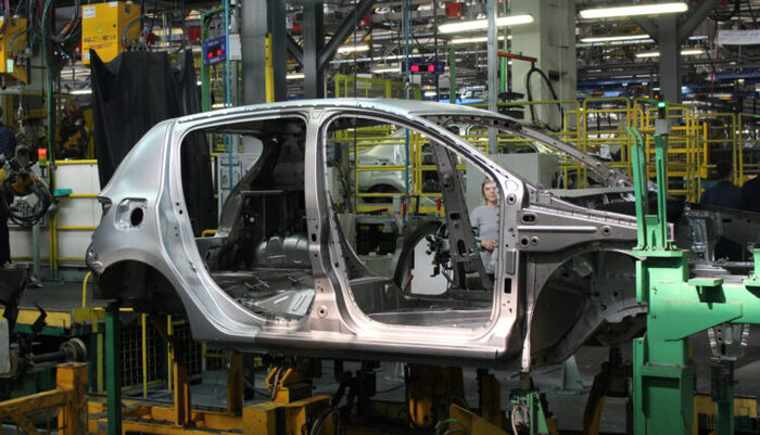 «АвтоВАЗ» намерен вернуться на полный режим работы с середины августа