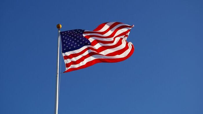 Мэр Нью-Йорка заявил, что США "переживают трудные времена", а "Уолл-стрит рушится"