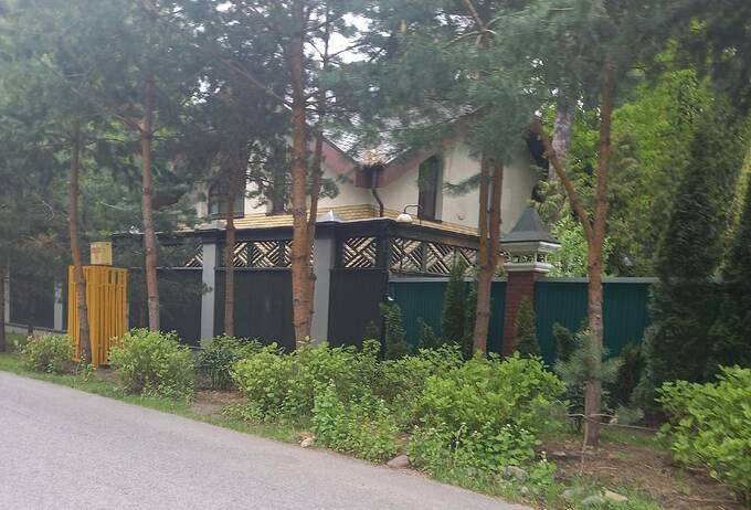 В загородном поместье Патрушева роют бункер