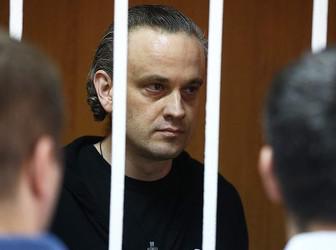Владимир Александров приземлился на 7 лет.