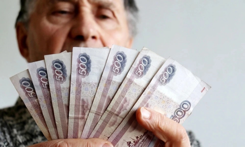 Мишустин подписал постановление об индексации МРОТ, пенсионных выплат и минимального уровня дохода на десять процентов