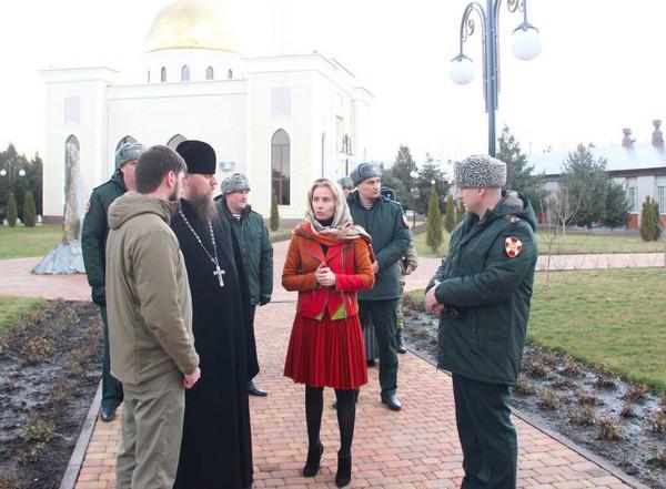 Щедрость "тайной жены" шефа МЧС Александра Куренкова.