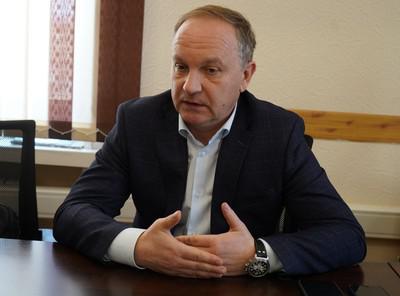 Ритуальными услугами экс-мэр Владивостока не ограничился.