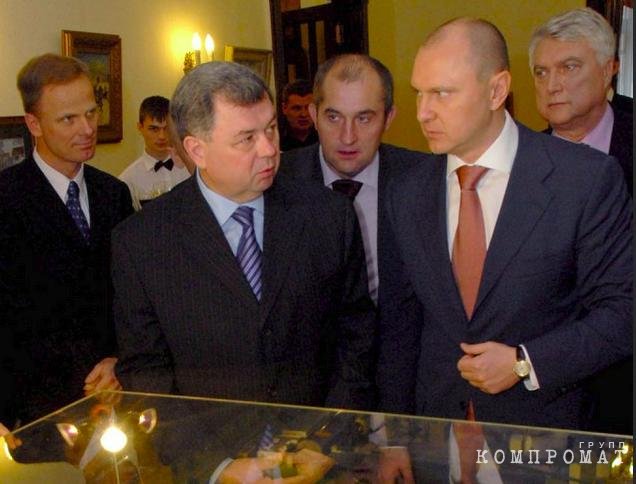 Бывший-председатель правления "Мастер-капитала" за хищение 2,3 миллиардов руб. при участии владельца банка Феликса Бажанова отвертелся 4 годами общего режима