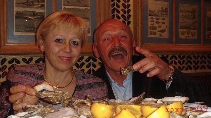 "Равноудаленный" миллиардер трудится во славу Украине
