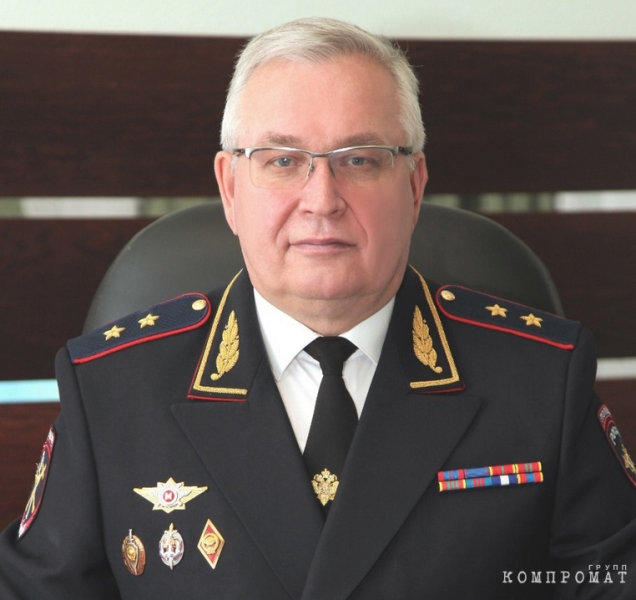 Кадровый кризис МВД накрыл субъекты УрФО. Полицейским не хватает отцов-командиров, денег и вузов