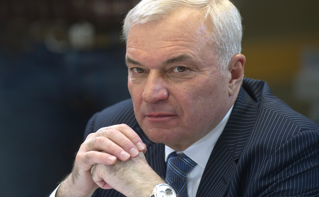 Металлург не в офшоре: собственник ММК Виктор Рашников и под санкционными мерами пробует сохранить судно и личную сверхприбыль