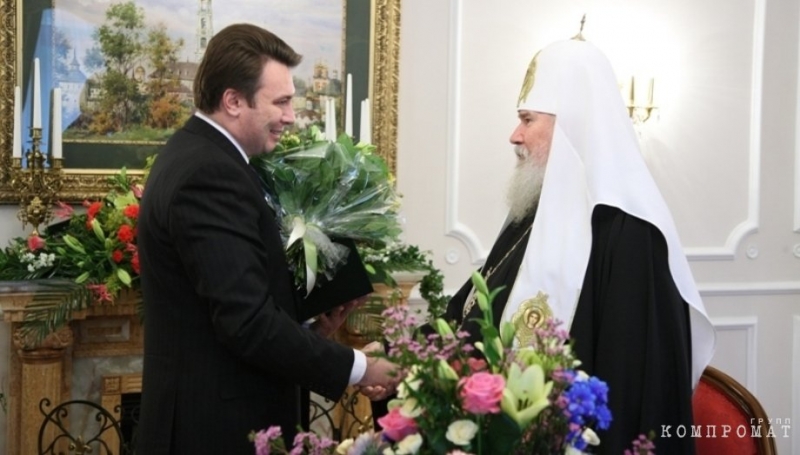 Ингавирин убивает? Экс-чиновник и фармбарон Дмитрий Рейхарт обогатился на опасном лекарстве