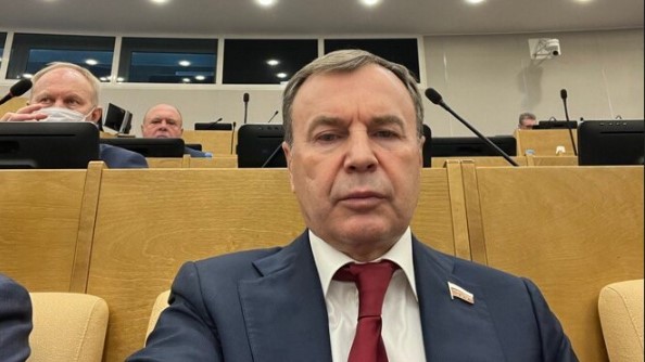 Виктор Зубарев: мастодонт без авторитета в политической среде