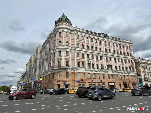 Кто держит Тверскую.