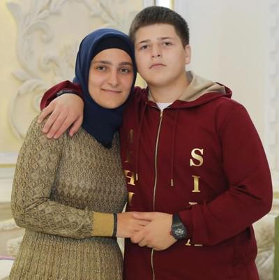 Часы 14-летнего Адама Кадырова.