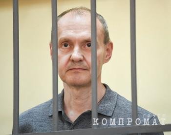 Экс-глава УМВД по Екатеринбургу сел за взятку в 7,5 млн руб. от зампреда банка "Кольцо Урала" и незаконное хранение боеприпасов в подмосковном доме