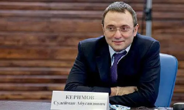 Бизнесмен Керимов тащит на верх Курбанова