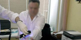 В бывшем следователе заподозрили мошенника