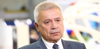 «Роснефть» вгоняет Алекперова «в долги»