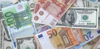 ЦБ в условиях обвала рубля закончил приобретение валюты на рынке