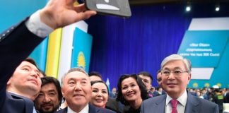 Люди Назарбаева теряют власть