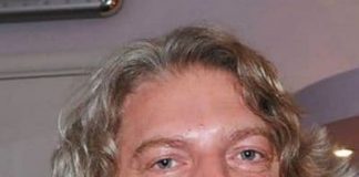 Александр Олейников
