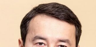 Алихан Смаилов