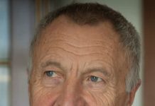 Андрей Смирнов