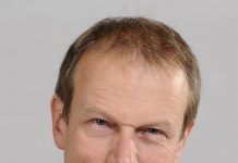 Дмитрий Петров
