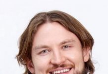 Евгений Савельев