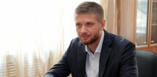Евгений Стекачёв: пиар на бардаке