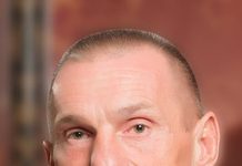 Юрий Иванов