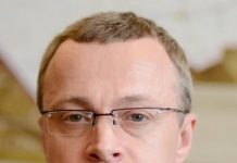 Юрий Петухов