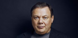 От санаций к санкционным мерам. Михаил Фридман увяз – всему Альфа-Банку пропасть?