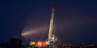 ФНС выжигает нефтесервисы в ХМАО. Бегство бизнесменов не выручает