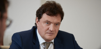 Полубизнесмен, «полубоярин»: «улетел», но уже возвратился?