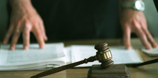 Что связывает управляющего УТ МВД Рф по СФО с активным членом ОПГ?