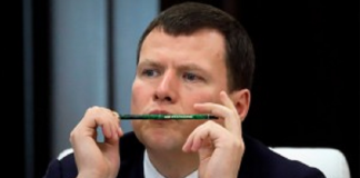 Чемоданы компрометирующих сведений и раздражение сотрудников правоохранительных органов