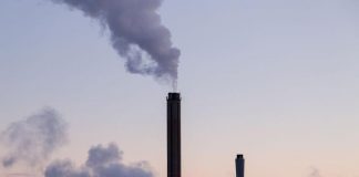 Бизнесмена из Красноярья отправили на принудительные работы за порчу воздуха