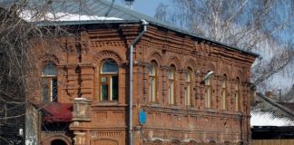 Мэрия Томска ищет подрядчиков на капремонт школы №5 и спортзалов двух школ