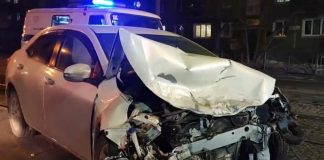Работник автомойки в Иркутске попал в ДТП на машине клиентки