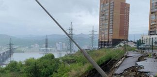 Спустя 2 года в Красноярске решили обсудить укрепление сползающего склона на 2-й Огородной