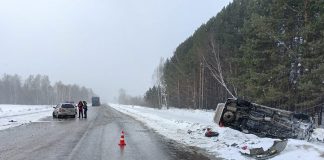 В Томской области в столкновении двух иномарок погибли женщина и мужчина
