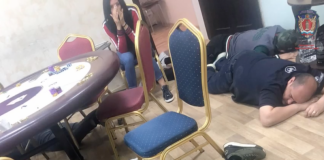 В теплицах Красноярского края организовали незаконное VIP-казино на ₽11 миллионов. Видео