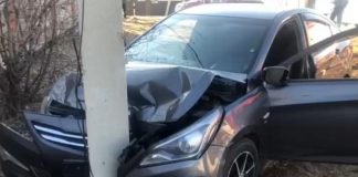 Две пьяные иркутянки угнали машину у таксиста и устроили две аварии