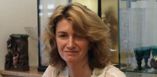Банкир-мультимиллионер села в СИЗО на три стула