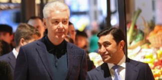 Год Нисанов, лимузин с номером Н НН и два минивэна, забитых автоматчиками