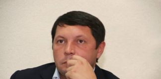 Бывшему депутату предъявили долевых собственников