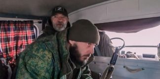 Город в подвальном помещении: Репортаж Лайфа из потаенного бомбоубежища в Рубежном
