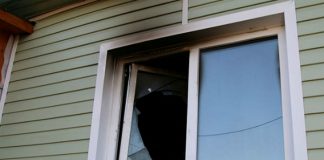 «Найти заказчика»: в Бурятии возобновили дело о поджоге дома экс-директора Тункинского нацпарка