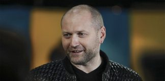 Пацифист со свастикой: Как бывший глава пресс-службы «Правого сектора» бегает от службы в армии Украины