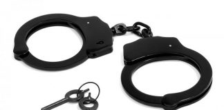 Семейную пару ангарчан задержали за изготовление и сбыт наркотиков