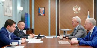 Телеграм Красноярска за неделю: швабра Терехова, бегство Хлопонина, часы Усса и наглость похоронного лобби