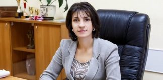 Томский облсуд рассмотрит дело судьи из Новосибирска. Её обвиняют в разглашении гостайны